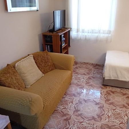 Gogo'S Sea Side Apartment Sarandë 外观 照片